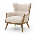 Poltrona in tessuto beige con struttura in legno massello
